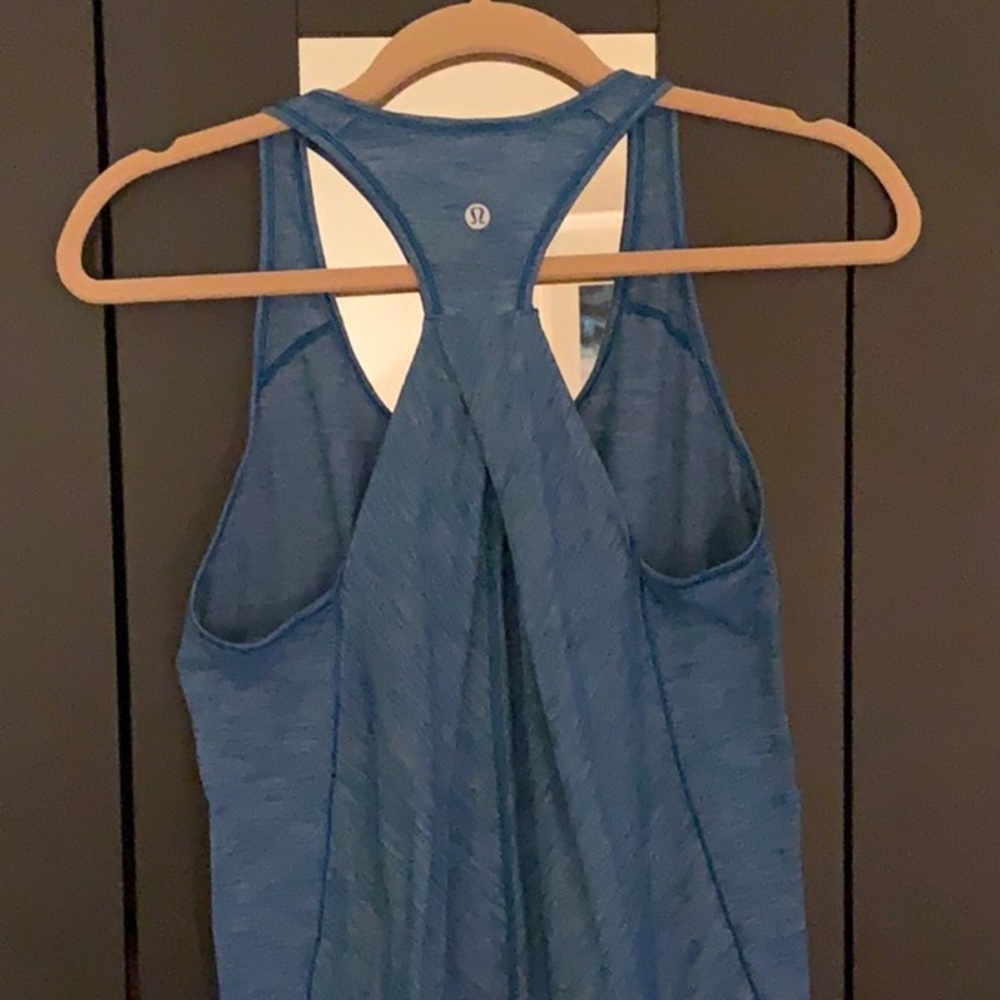 Lululemon tank